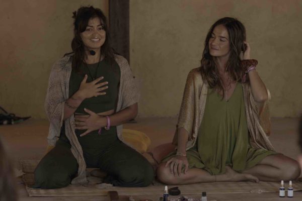 kadek-Dewi-aryani-kda-balinese-dance-the body-remembers-bali-forgotten-land