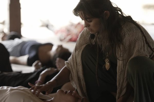 kadek-Dewi-aryani-kda-balinese-dance-the body-remembers-bali-forgotten-land