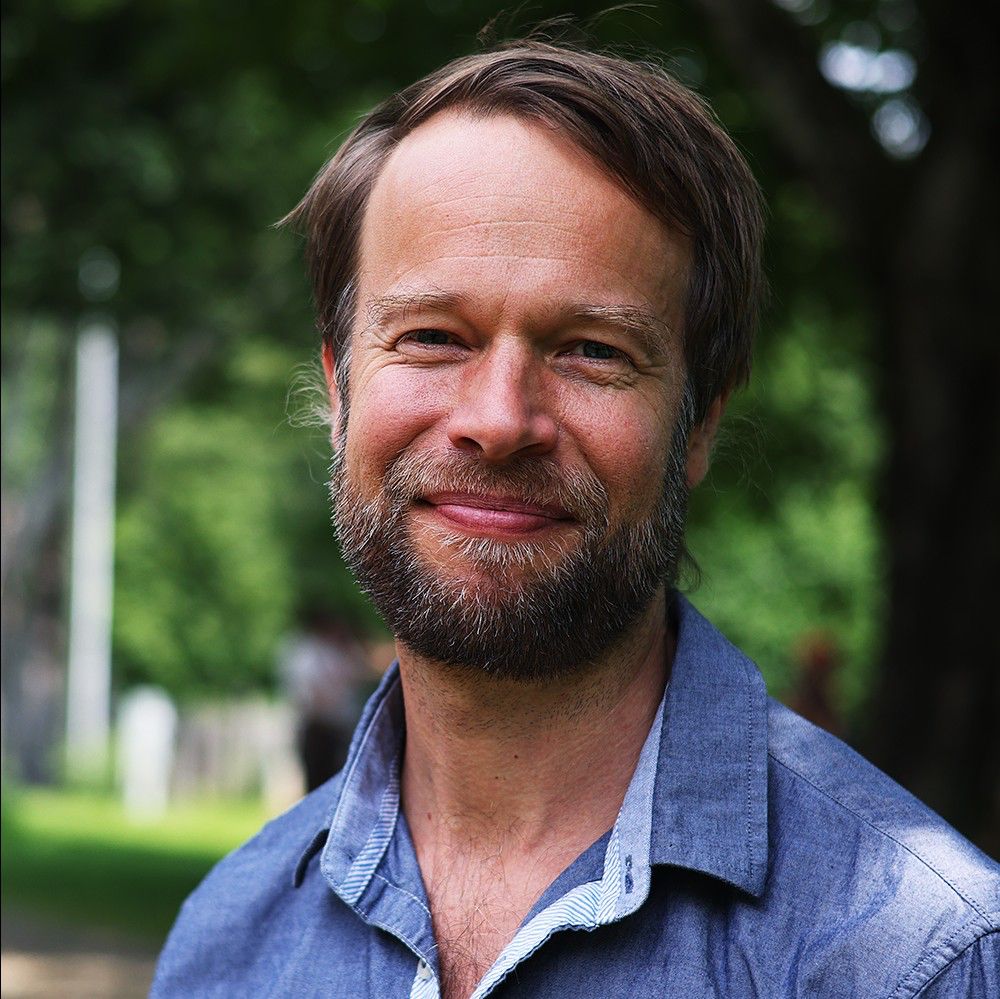 Daniel-Hayes-Spiral-and-root-earthdance-professional-contact-improvisation-training-forgotten-land-gatherings